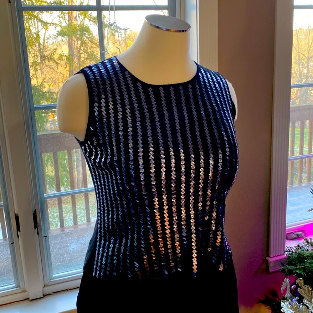 Victoria Jones sleeveless sequined knit top